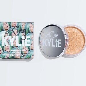 3 Strikes King Kylie Loose Powder Highlighter